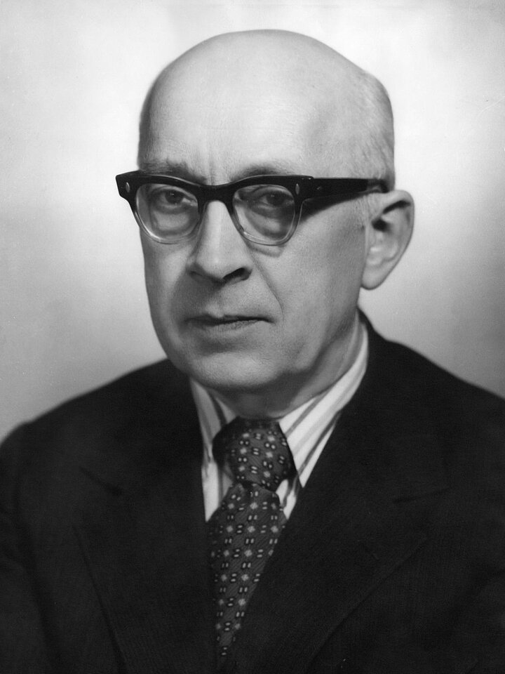 Profesor Adam Bielański 1950-1952