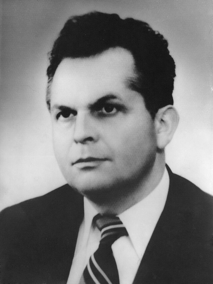 Profesor Marian Kałwa 1971-1972